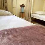 Teodora Accommodation Hostel & Suits